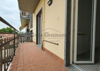 WhatsApp Image 2025-08-26 at 09.41.27.jpeg - Trilocale Via Cesare Baldi 8, Almenno San Salvatore - foto 1