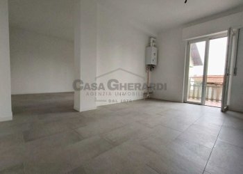 WhatsApp Image 2025-08-26 at 09.41.30.jpeg - Trilocale Via Cesare Baldi 8, Almenno San Salvatore - foto 2