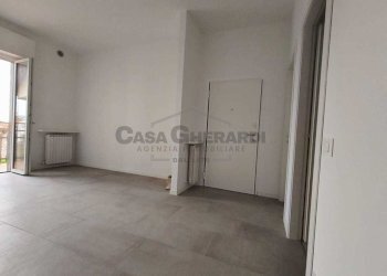 WhatsApp Image 2025-08-26 at 09.41.23.jpeg - Trilocale Via Cesare Baldi 8, Almenno San Salvatore - foto 7