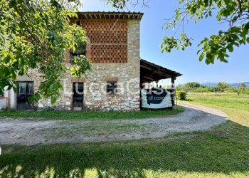 Rustic Lucca (neighborhood Vicopelago) - photo 2