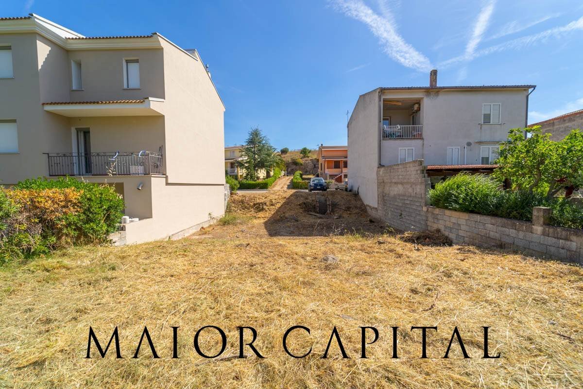 Building land Via Pira Michelangelo, Oschiri - photo 1