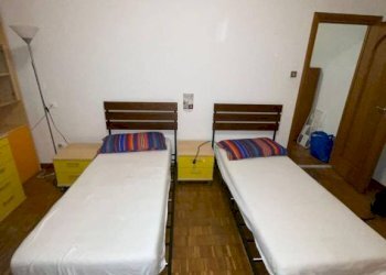 Camera da letto - Three-room apartment via Evangelista Torricelli, Genova (neighborhood Borgoratti) - photo 5