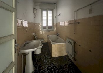 bagno.JPG - Appartamento Reggio nell'Emilia - foto 5