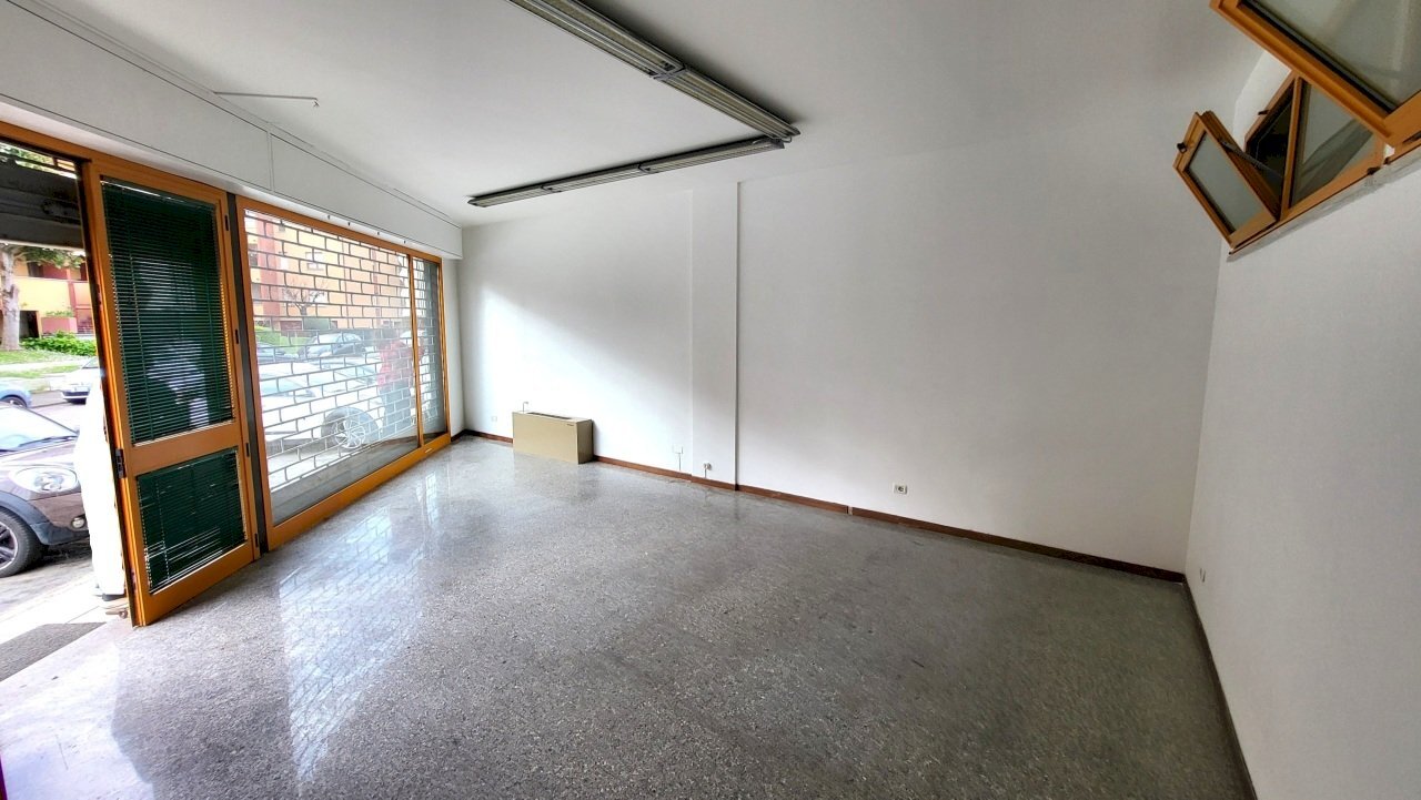 vano unico - Locale Commerciale Senigallia - foto 1