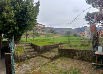 04.jpg - Independent house Via Borgo di Mezzo, Sarzana - photo 2