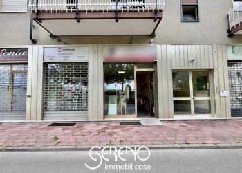 Negozio via fratelli silvestro 1, frazione Madonna dell'Olmo, Cuneo - foto 1