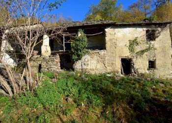 Facciata - Rustic regione ajù, Valchiusa - photo 2