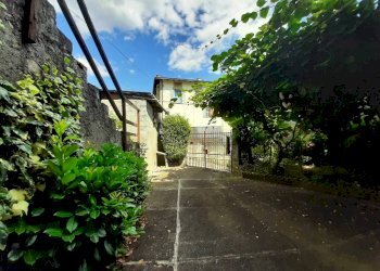 Giardino - Casa indipendente via Ginnasio, Ponte in Valtellina - foto 6