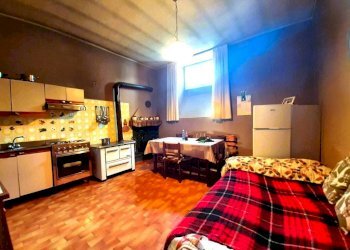 Cucina - Casa indipendente via Ginnasio, Ponte in Valtellina - foto 18