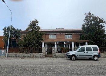 Capannone Calderara di Reno - foto 16