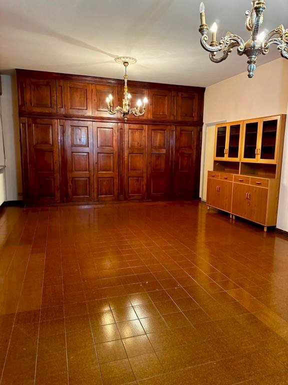 Stanza arredata - Shop via Torino, Aosta - photo 1