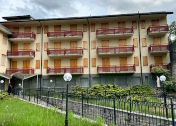 Facciata - Hotel viale Lecco, Como - photo 4