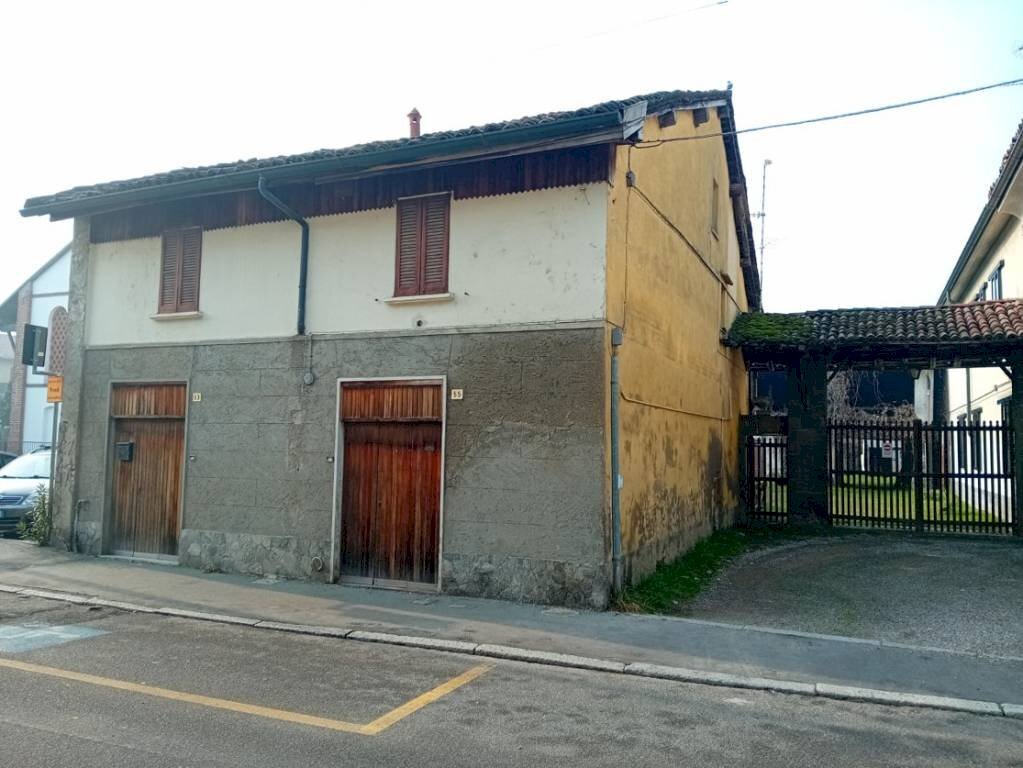 Facciata - Rustico via Camillo Benso di Cavour, 53, Rosate - foto 3