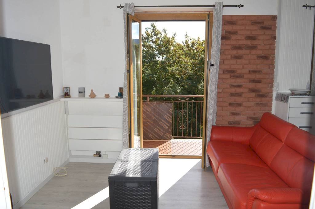 Salone - Bilocale viale Pianfei, 33, Roburent - foto 1