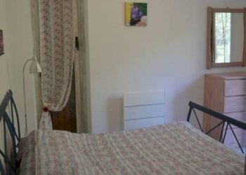 Camera da letto - Bilocale viale Pianfei, 33, Roburent - foto 11