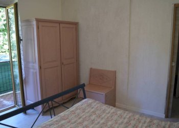 Camera da letto - Bilocale viale Pianfei, 33, Roburent - foto 15