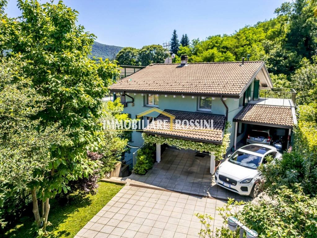 villa - Villa via Ponte Tresa, 22, Cadegliano-Viconago - foto 1