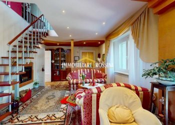 soggiorno - Villa via Ponte Tresa, 22, Cadegliano-Viconago - foto 7