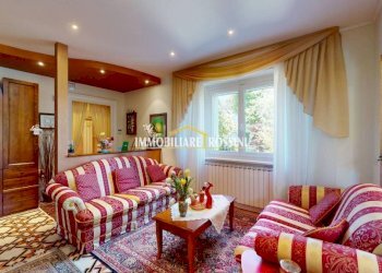 soggiorno - Villa via Ponte Tresa, 22, Cadegliano-Viconago - foto 9