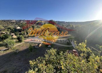 b79c34c1-e065-47bb-aa77-731a6d1755d4.jpeg - Casa indipendente Strada Spinagallo, Siracusa - foto 18