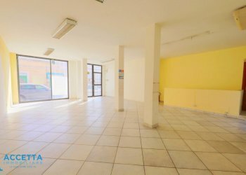 locale commerciale - Commercial Premises Corso Vittorio Emanuele II 196, Taranto - photo 1