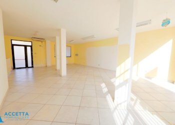 locale commerciale - Commercial Premises Corso Vittorio Emanuele II 196, Taranto - photo 3