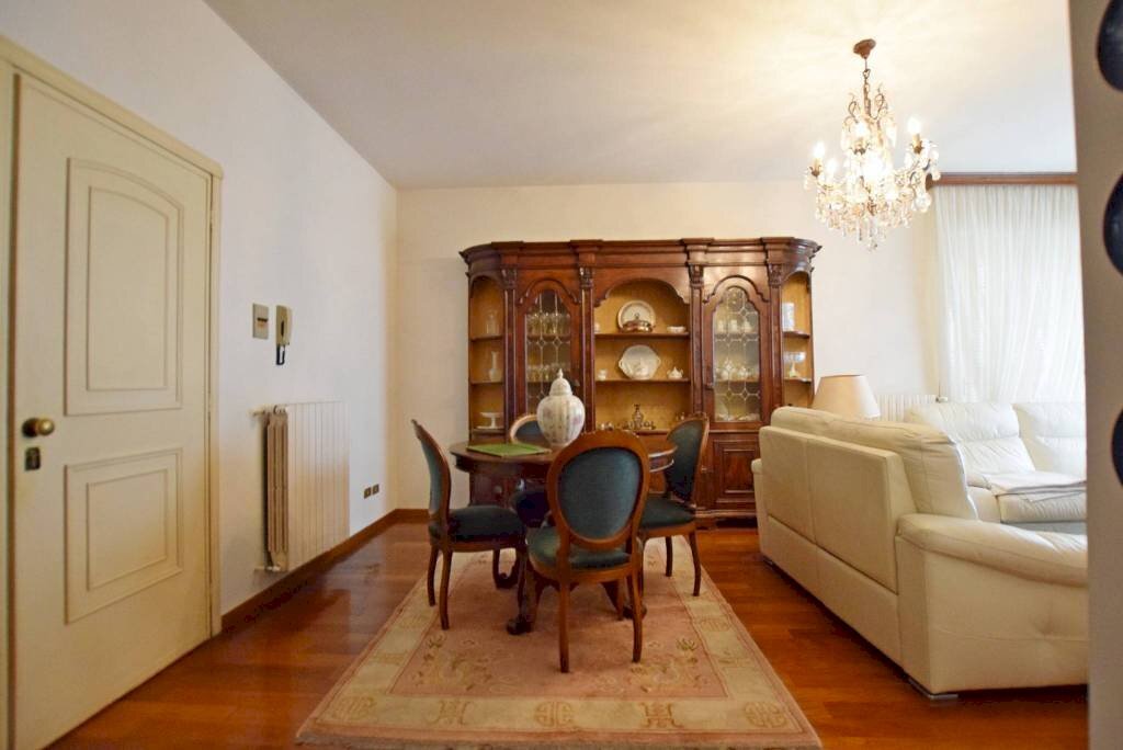 soggiorno - Appartamento via Sant'Anna, 74, Mondovì - foto 3