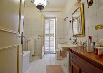 bagno - Appartamento via Sant'Anna, 74, Mondovì - foto 10