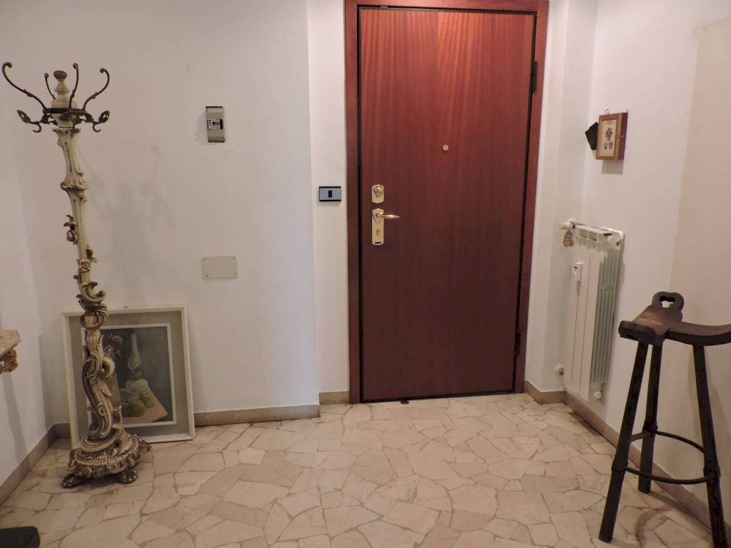 ingresso - Trilocale salita Cataldi, 24c, Genova (zona Sestri Ponente) - foto 2