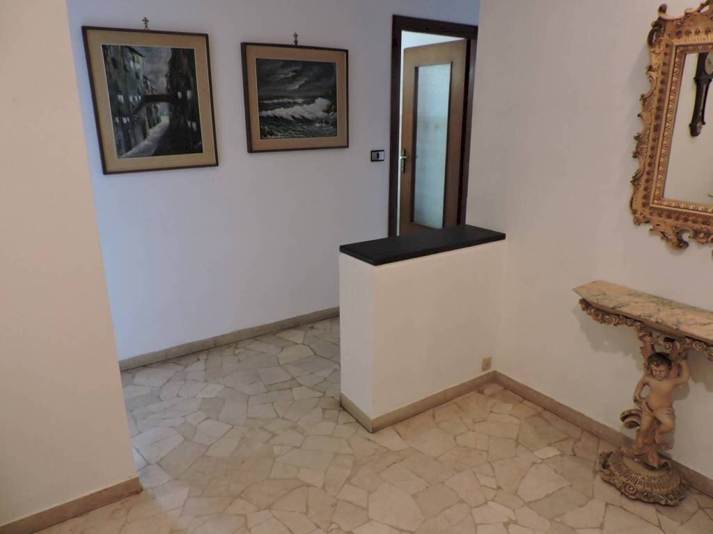 ingresso - Trilocale salita Cataldi, 24c, Genova (zona Sestri Ponente) - foto 3