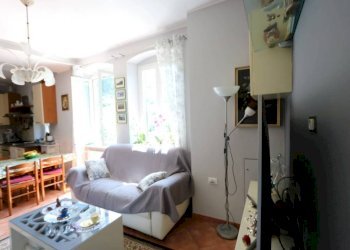 Salone - Appartamento via Vittorio Veneto, Mignanego - foto 3