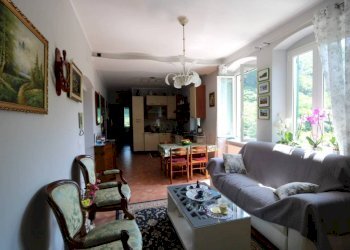 Salone - Appartamento via Vittorio Veneto, Mignanego - foto 4