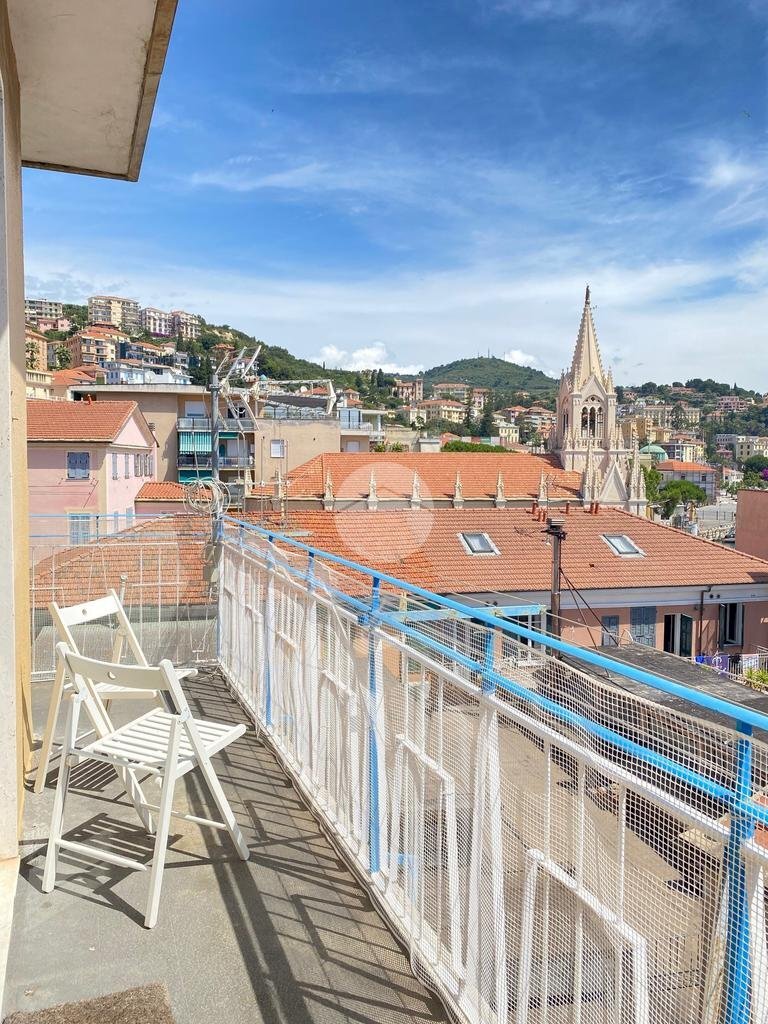 Three-room apartment Imperia, Imperia - photo 2