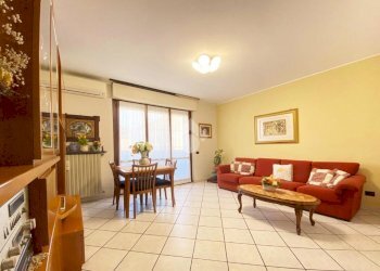 Three-room apartment Via Nazario Sauro, Baranzate - photo 3