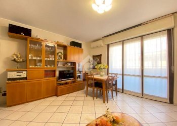 Three-room apartment Via Nazario Sauro, Baranzate - photo 4