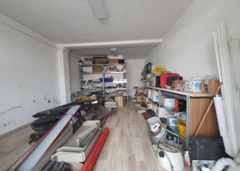 sx1.jpg - Capannone Sarzana - foto 5