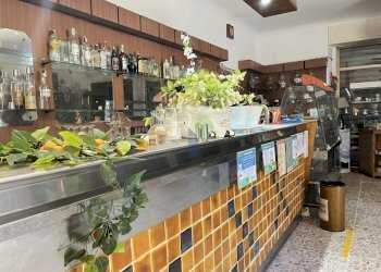 interno locale - Commercial Premises Piazza di Montenero 15, Livorno - photo 17