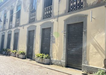 facciata esterna - Commercial Premises Piazza di Montenero 15, Livorno - photo 19