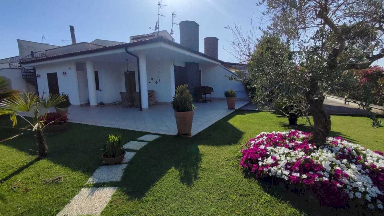 WhatsApp Image 2024-07-02 at 18.26.57 (2).jpeg - Villa a Schiera Viale Regina Elena 64, San Felice Circeo - foto 2