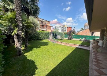 Villa Unifamiliare Dalmine - foto 1