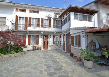 Facciata - Villa via Maria Bosso, 12, Villanova Monferrato - foto 2