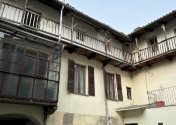 Facciata - Appartamento via Giuseppe Quaranta, Carignano - foto 4