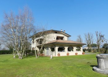 DSCN9131.JPG - Villa Traversa II Via Vecchia Pesciatina 84, Lucca - foto 5