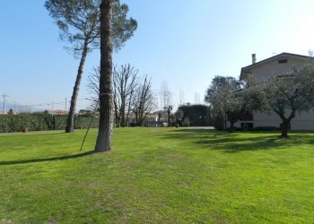 DSCN9139.JPG - Villa Traversa II Via Vecchia Pesciatina 84, Lucca - foto 12