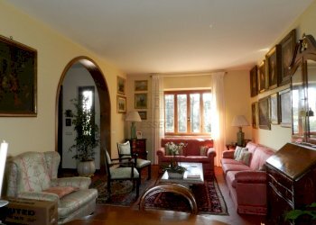 DSCN9151.JPG - Villa Traversa II Via Vecchia Pesciatina 84, Lucca - foto 20