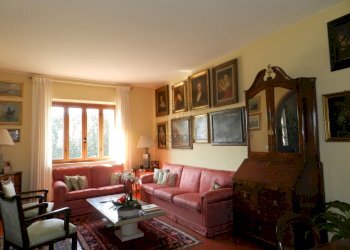 DSCN9157.JPG - Villa Traversa II Via Vecchia Pesciatina 84, Lucca - foto 25