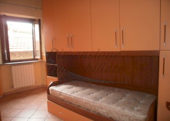 Camera 2.JPG - Appartamento Via de Nicola  12, Rosignano Marittimo - foto 10