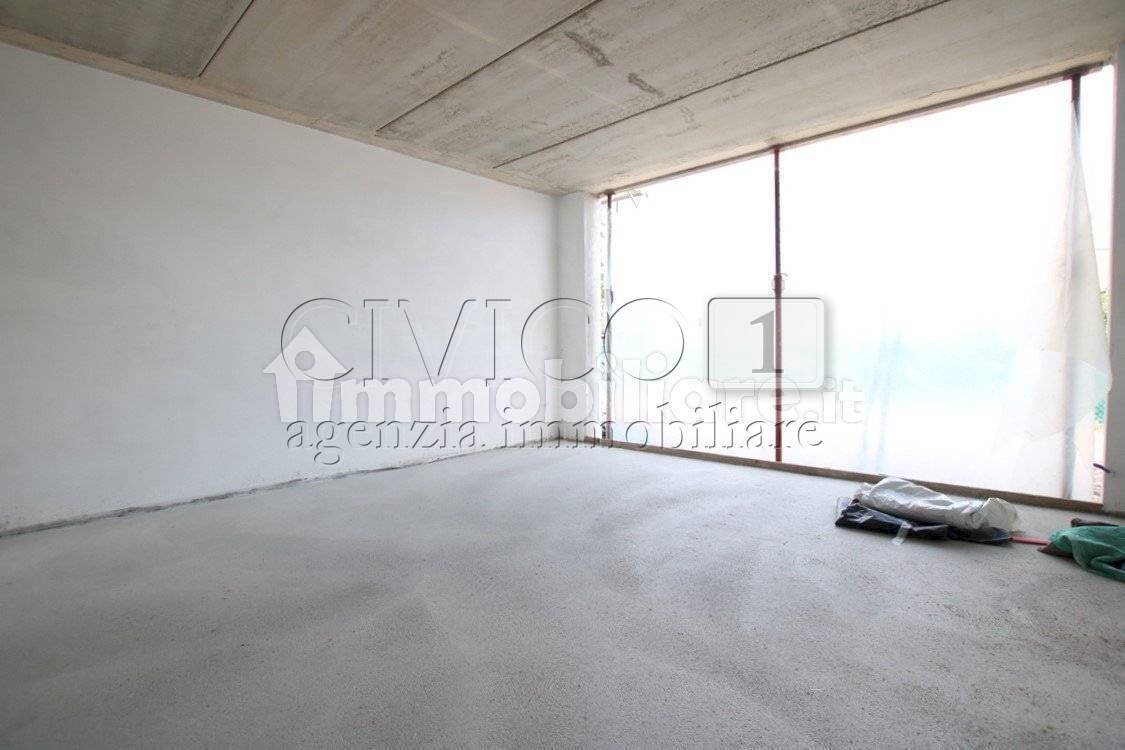 garage.jpg - Semi-detached house Via Dante Alighieri 22, Longare - photo 3