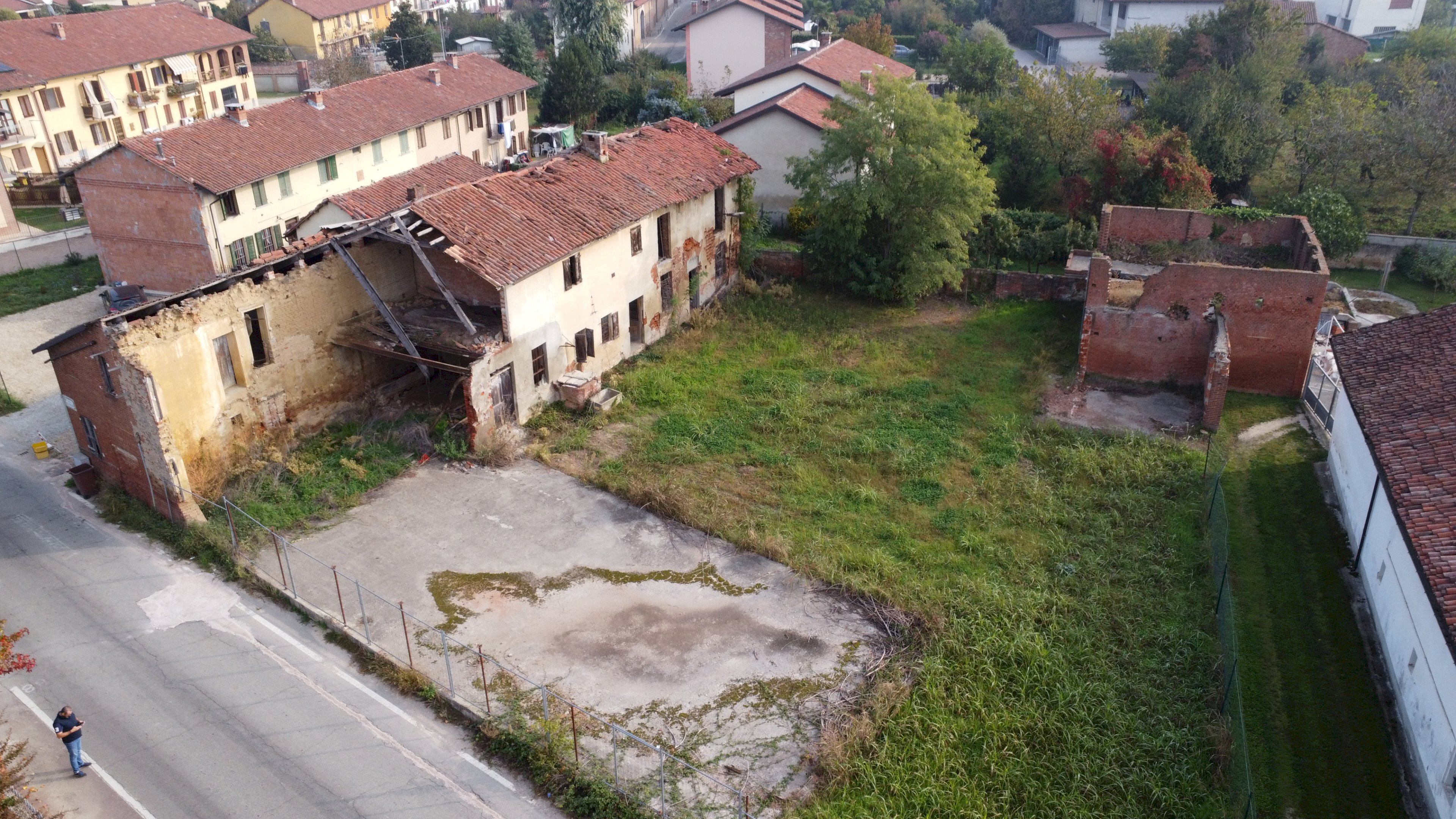 drone - Farmhouse via del piano, 4, San Paolo Solbrito - photo 2
