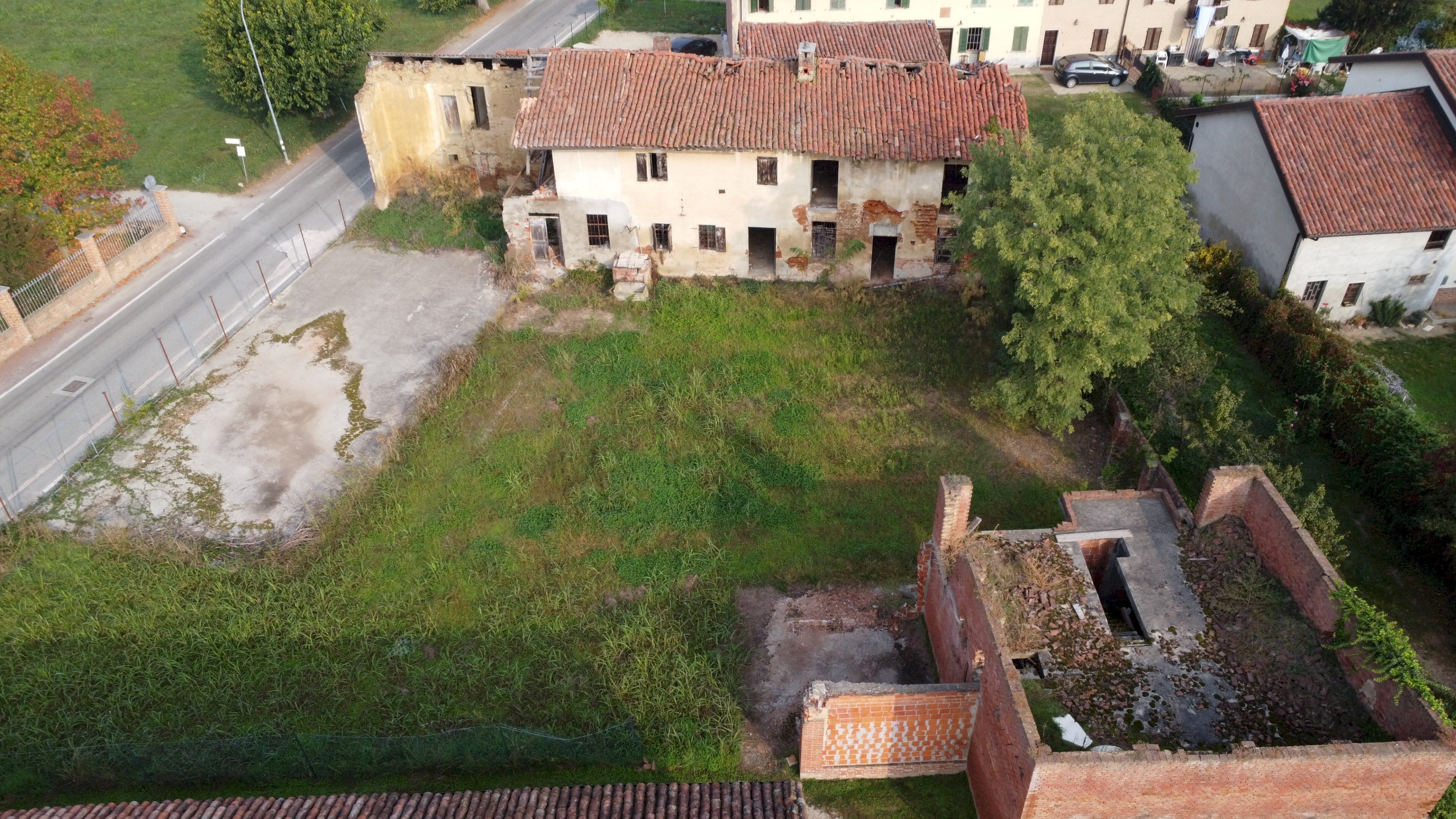 drone - Farmhouse via del piano, 4, San Paolo Solbrito - photo 3